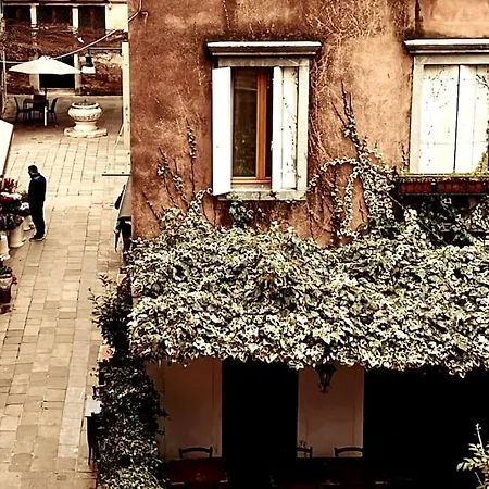 Ca' Rolina A Venezia-Cannaregio Exterior photo